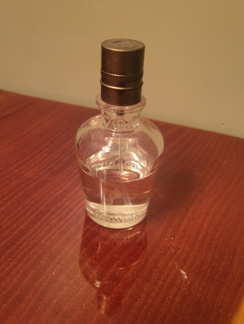 Hollister Malaia Vintage Perfume - Picture 2 of 3